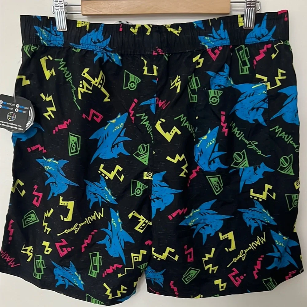 NWT XL Maui and Sons Men's Pool Swim Shorts - Black